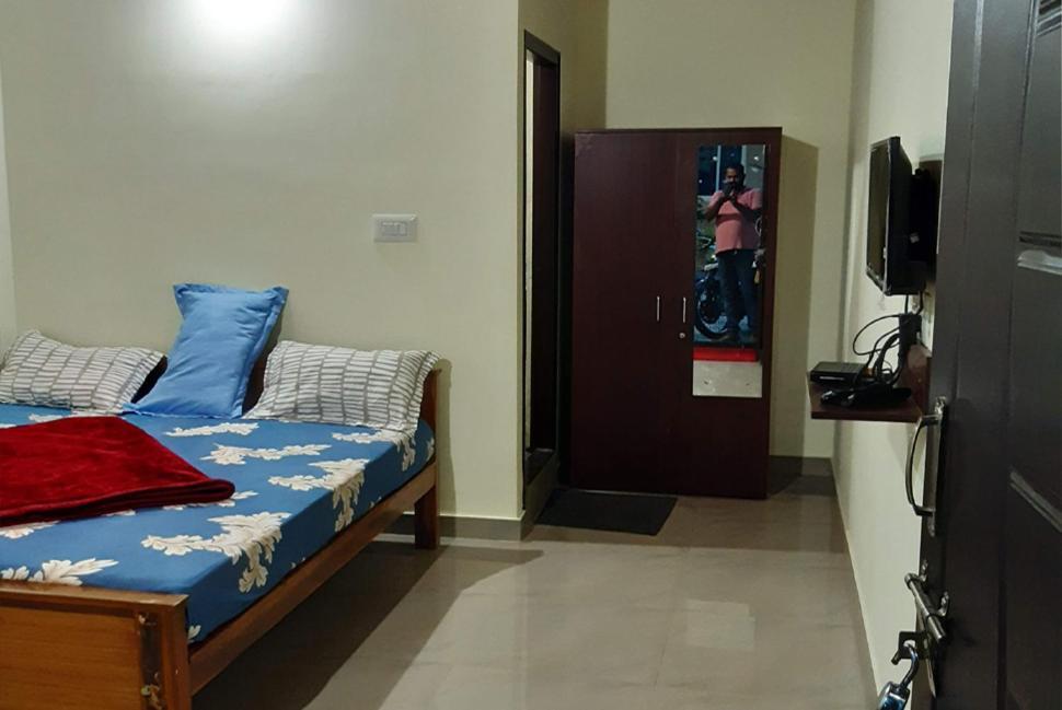 Sri Nandini Guest House Chikmagalūr Exteriör bild