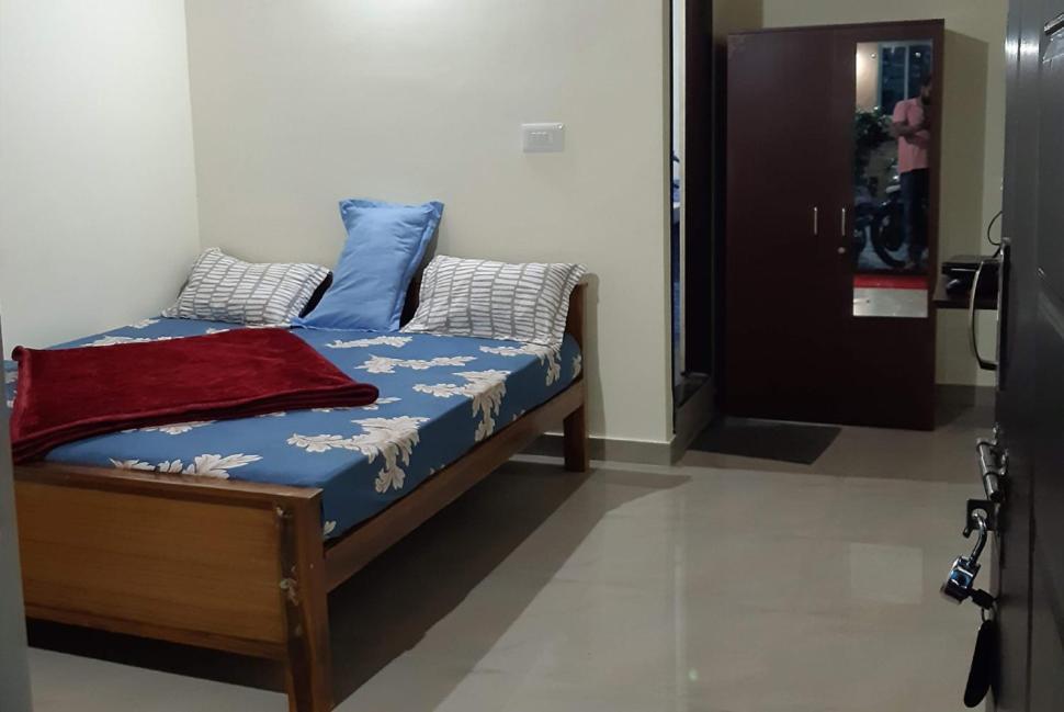 Sri Nandini Guest House Chikmagalūr Exteriör bild